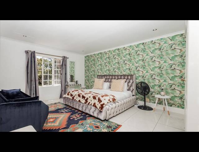 2 BEDROOM PROPERTY TO RENT IN CONSTANTIA